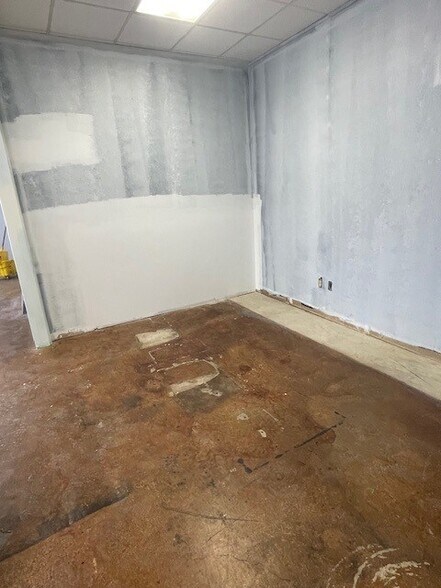 6954 Old Canton Rd, Ridgeland, MS à louer - Photo de l’immeuble – Image 2 sur 2