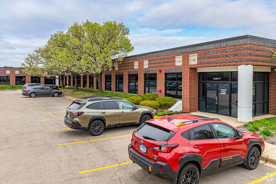 255 38th Ave, St Charles, IL à louer - Photo de l’immeuble – Image 2 sur 5