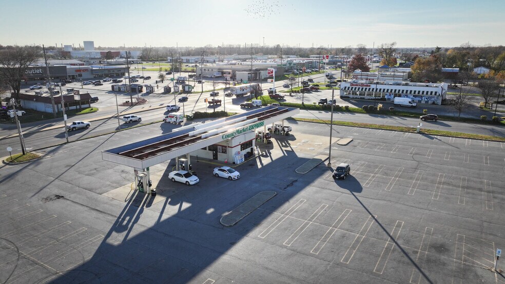 1498 Pershing rd, Decatur, IL à louer - Photo de l’immeuble – Image 2 sur 5