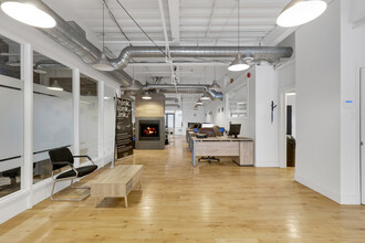 2700-2720 Rue Rachel E, Montréal, QC à louer Photo de l’immeuble– Image 2 sur 14