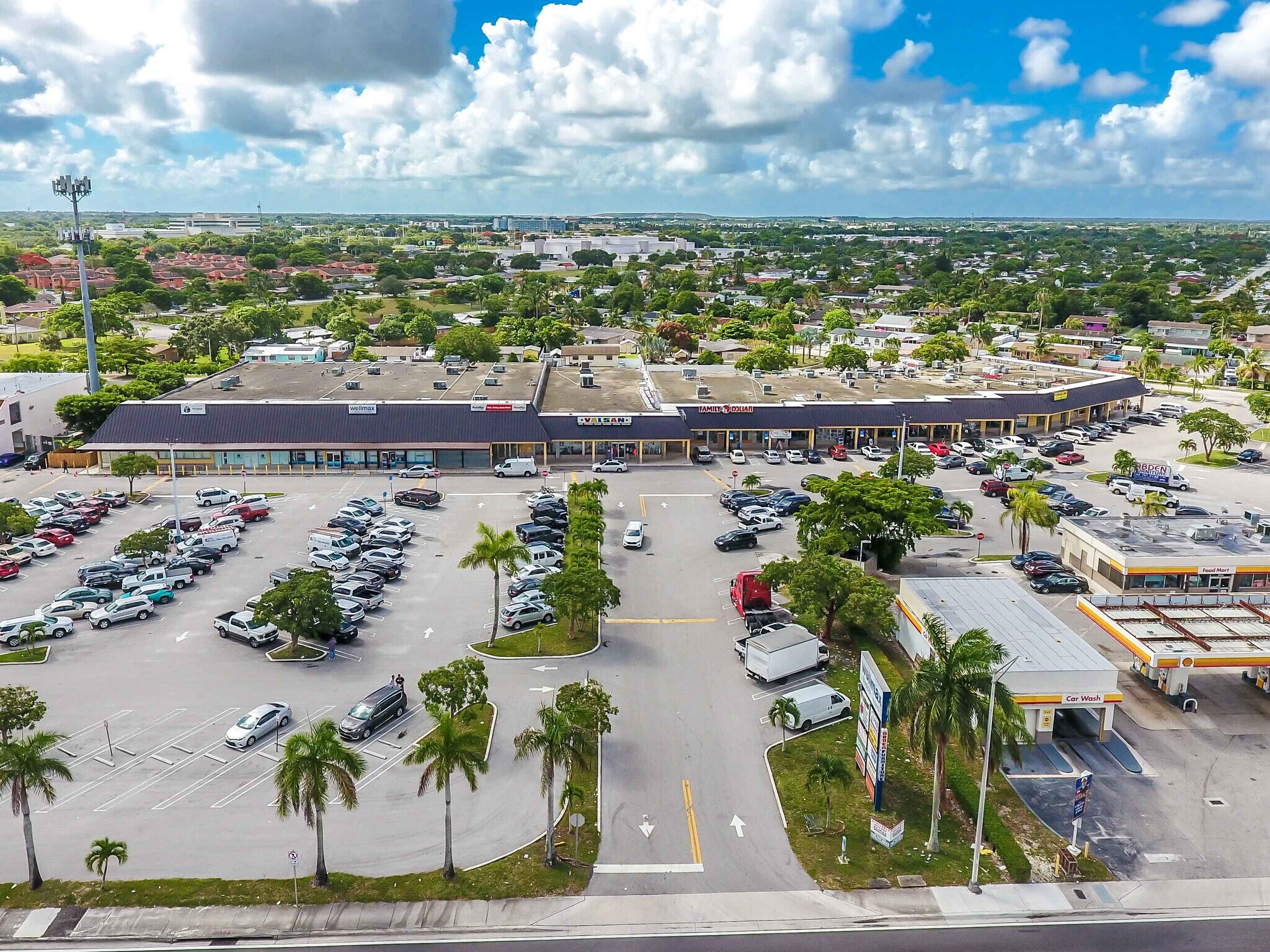 11424-11648 Quail Roost Dr, Miami, FL à louer Photo de l’immeuble– Image 1 sur 14
