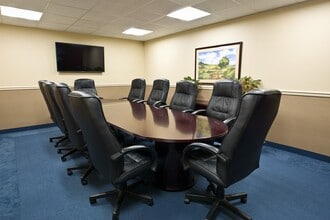 2 Overhill Rd, Scarsdale, NY à louer Photo intérieure– Image 2 sur 8