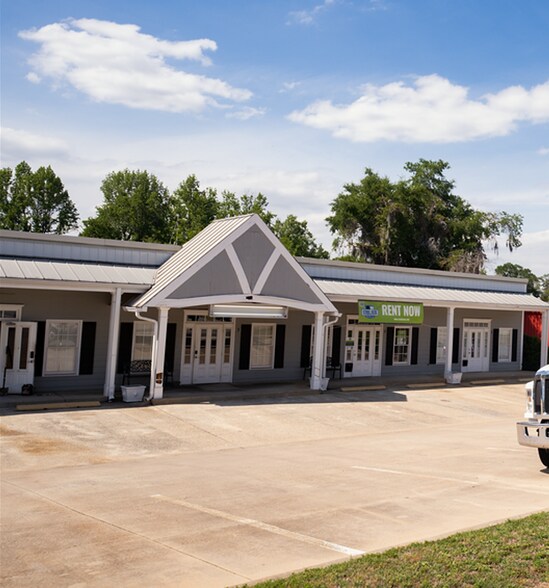 1636 Philema Rd S, Albany, GA à louer - Photo de l’immeuble – Image 1 sur 11