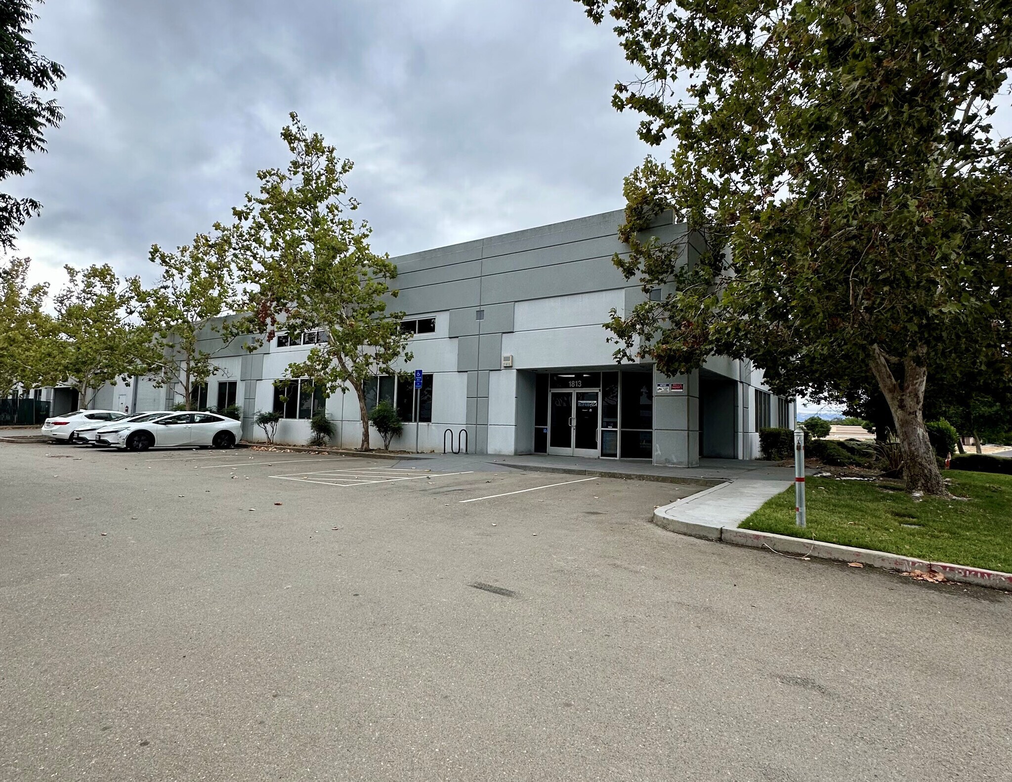 1813 Rutan Dr, Livermore, CA à vendre Photo de l’immeuble– Image 1 sur 9