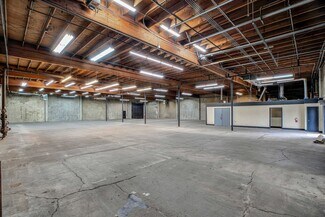 Plus de détails pour 3365 SE 17th Ave, Portland, OR - Industriel/Logistique à louer