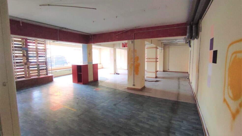 Calle Sancho Ordóñez, León, León à vendre - Photo de l’immeuble – Image 3 sur 11