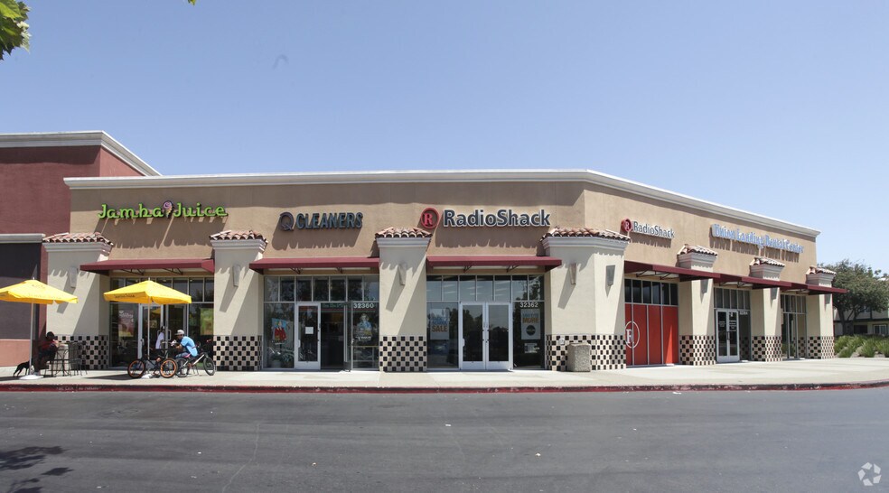 32040-32100 Union Landing Dr, Union City, CA à louer - Photo de l’immeuble – Image 2 sur 8