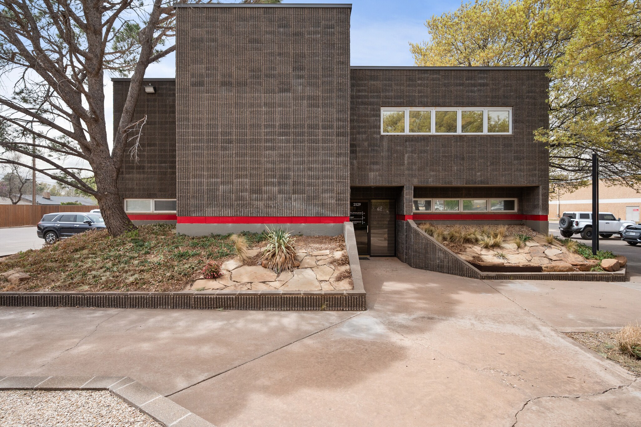 2529 74th St, Lubbock, TX à louer Photo de l’immeuble– Image 1 sur 32
