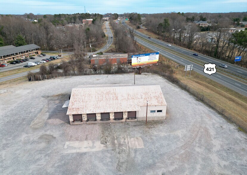 312 Pineview Dr, Kernersville, NC à louer - Photo de l’immeuble – Image 2 sur 3