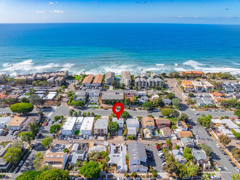 937 3rd St, Encinitas, CA à vendre - Photo principale – Image 2 sur 30