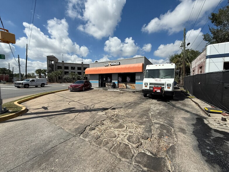 2705 Bull St, Savannah, GA à louer - Photo de l’immeuble – Image 2 sur 12