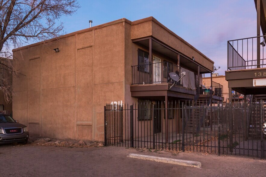 134 Rhode Island St SE, Albuquerque, NM à vendre - Photo de l’immeuble – Image 2 sur 16