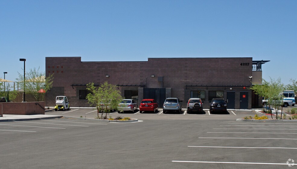 41117 N Daisy Mountain Dr, Phoenix, AZ à vendre - Photo de l’immeuble – Image 2 sur 8