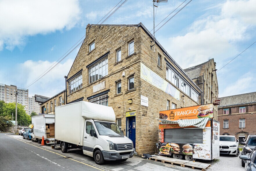 Adelaide St, Bradford à vendre - Photo de l’immeuble – Image 2 sur 13