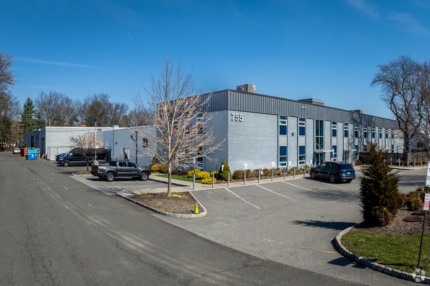 755 Central Ave, New Providence, NJ à louer - Photo principale – Image 1 sur 6
