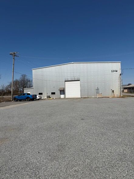 126A Davis Street, Portland, TN à louer - Photo principale – Image 1 sur 5