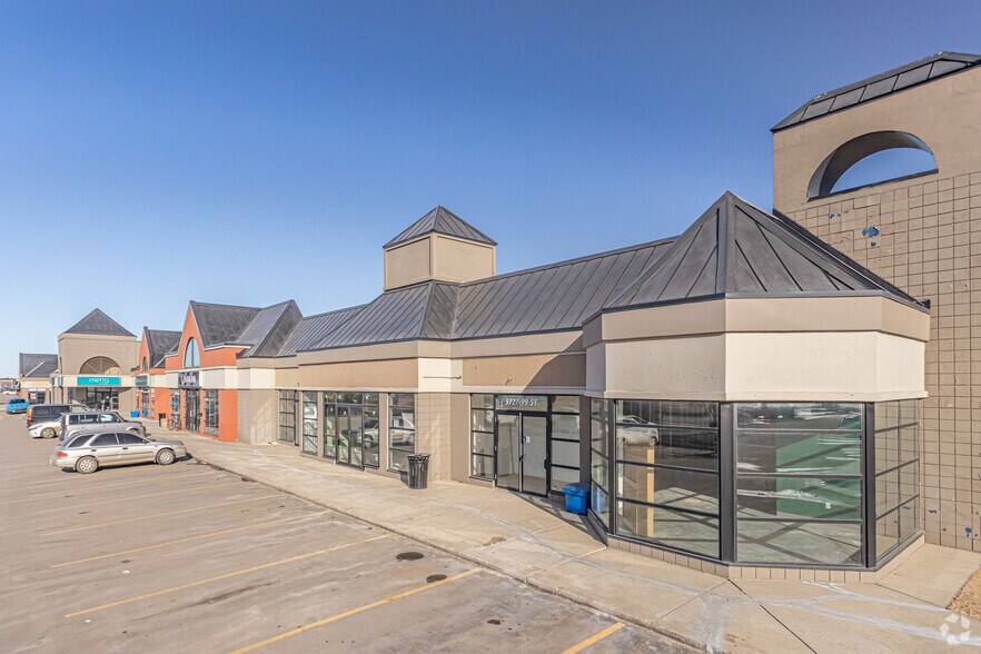 3811 99 St NW, Edmonton, AB à louer - Photo principale – Image 1 sur 6