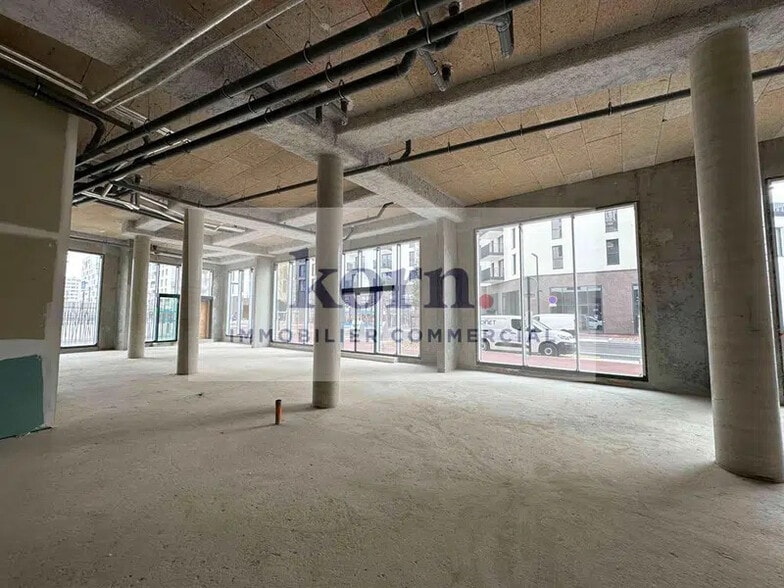 Local commercial dans Bagneux à louer - Photo intérieure – Image 3 sur 4