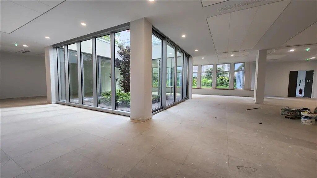 Bureau dans Paris à louer Photo de l’immeuble– Image 1 sur 9