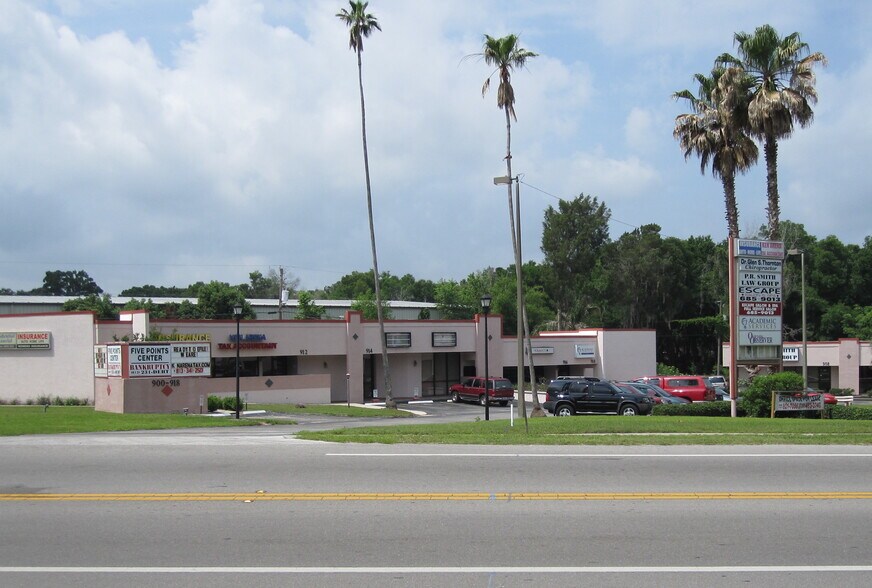 900-918 Lithia Pinecrest Rd, Brandon, FL à louer - Photo de l’immeuble – Image 2 sur 2