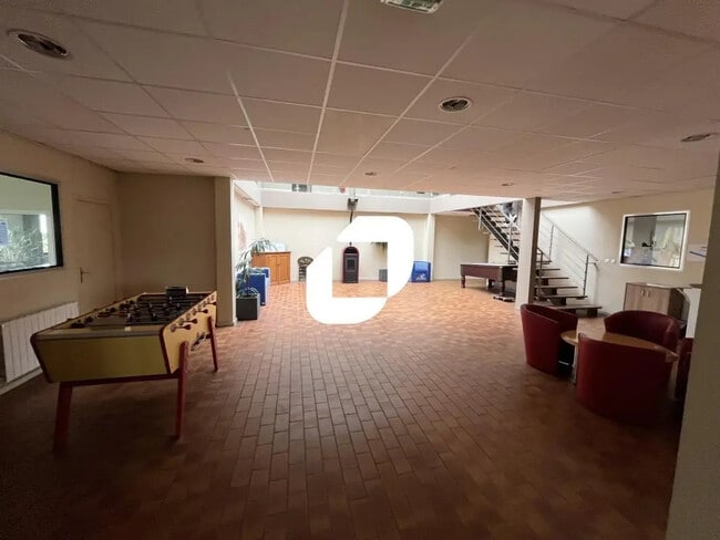 Plus de détails pour Bureau, Local d'activités à louer
