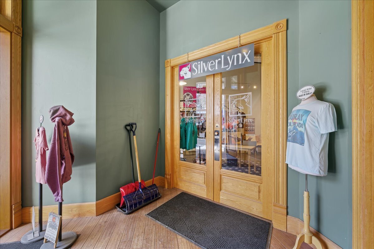 700-720 Main St, Ouray, CO 81427 - Lot 720 -  - Photo intérieure - Image 1 of 19