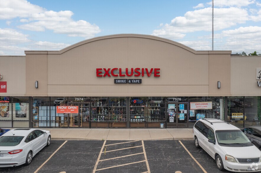 7570-7580 Watson Rd, Saint Louis, MO à louer - Photo de l’immeuble – Image 3 sur 6