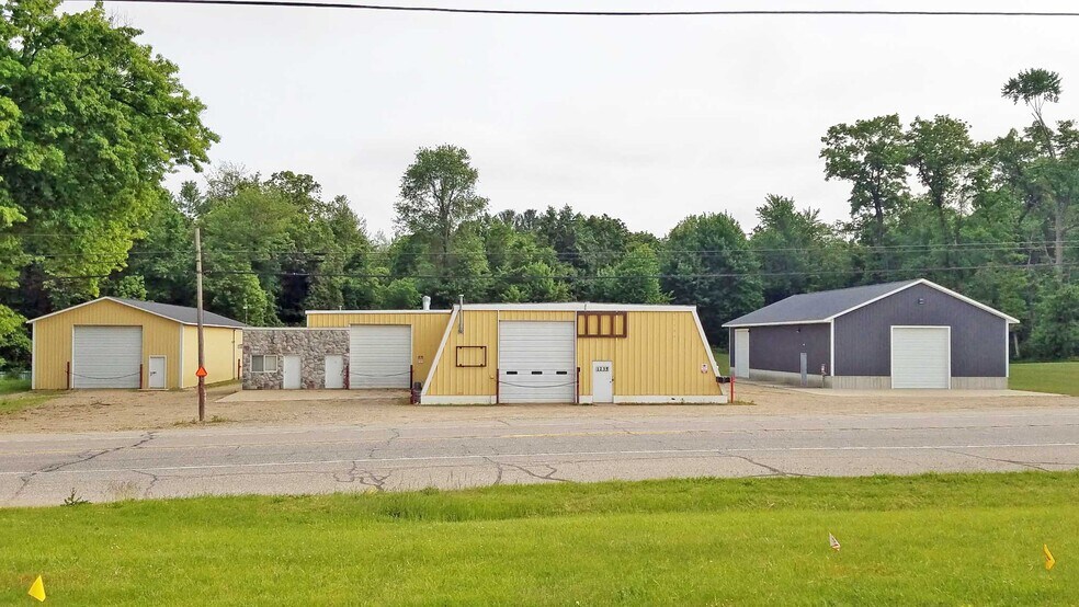 1235 Lincoln Rd, Allegan, MI à vendre - Photo principale – Image 1 sur 6