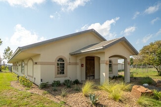 Plus de détails pour 2203 Port Lavaca Dr, Victoria, TX - Industriel/Logistique à vendre
