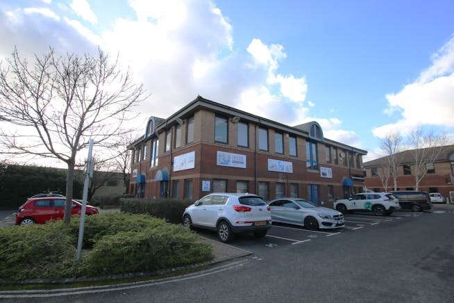 2 Stinsford Rd, Poole à louer Photo de l’immeuble– Image 1 sur 3