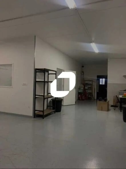 Local d’activités dans Massy à louer - Photo intérieure – Image 2 sur 7