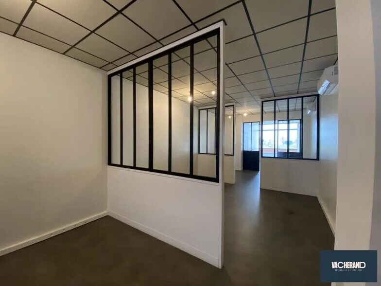 Bureau dans Lille à louer - Photo de l’immeuble – Image 3 sur 5