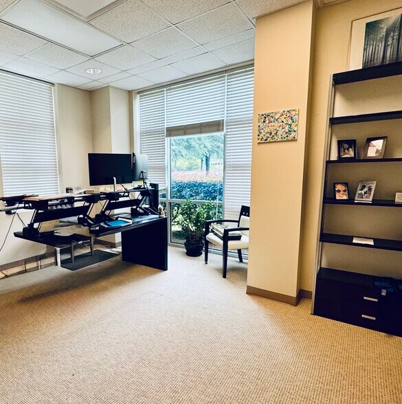 2620 Arrowood Rd, Charlotte, NC à louer - Photo intérieure – Image 2 sur 11
