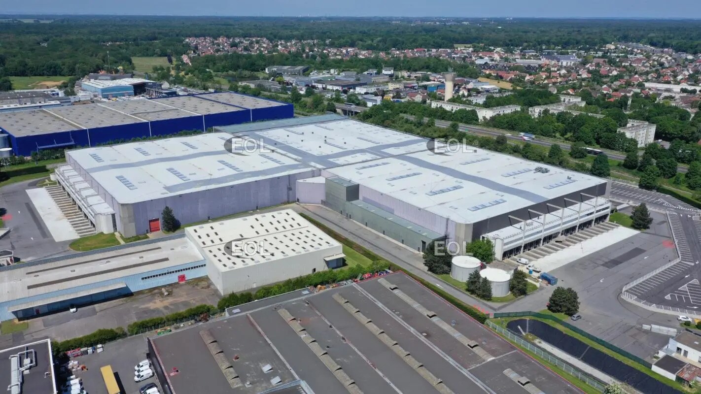 Industriel/Logistique dans Tournan-en-Brie à louer Photo de l’immeuble– Image 1 sur 14