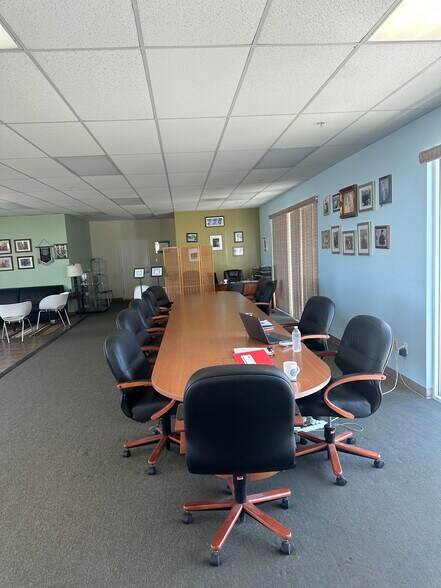 23211-23215 Hawthorne Blvd, Torrance, CA à louer - Photo intérieure – Image 2 sur 7