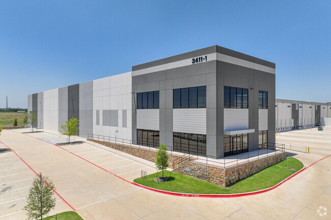 Plus de détails pour 3411 Mingo Rd, Denton, TX - Industriel/Logistique à louer