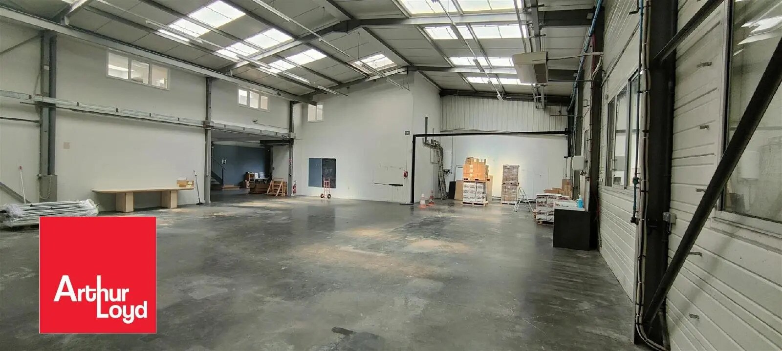 Local d’activités dans Mainvilliers à louer Photo intérieure– Image 1 sur 5