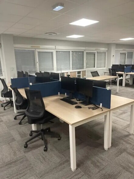 Bureau dans Le Mans à louer - Photo de l’immeuble – Image 1 sur 9