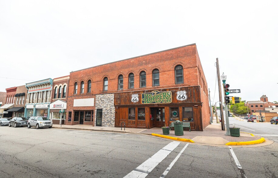 717 N Pine St, Rolla, MO à vendre - Photo de l’immeuble – Image 2 sur 51