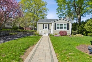 Plus de détails pour 65 Sachem St, Norwich, CT - Bureau à vendre
