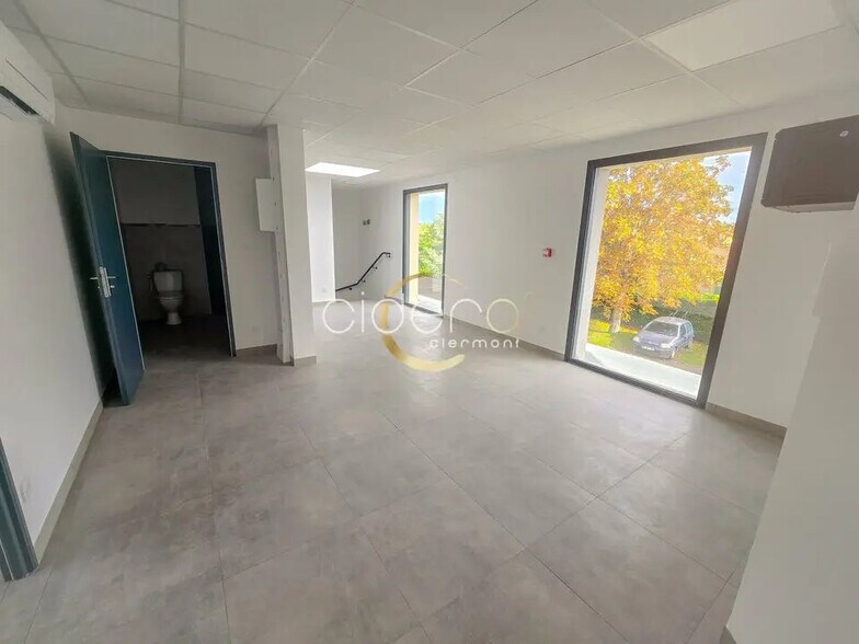 Bureau dans COURNON-D'AUVERGNE à louer - Photo de l’immeuble – Image 1 sur 6