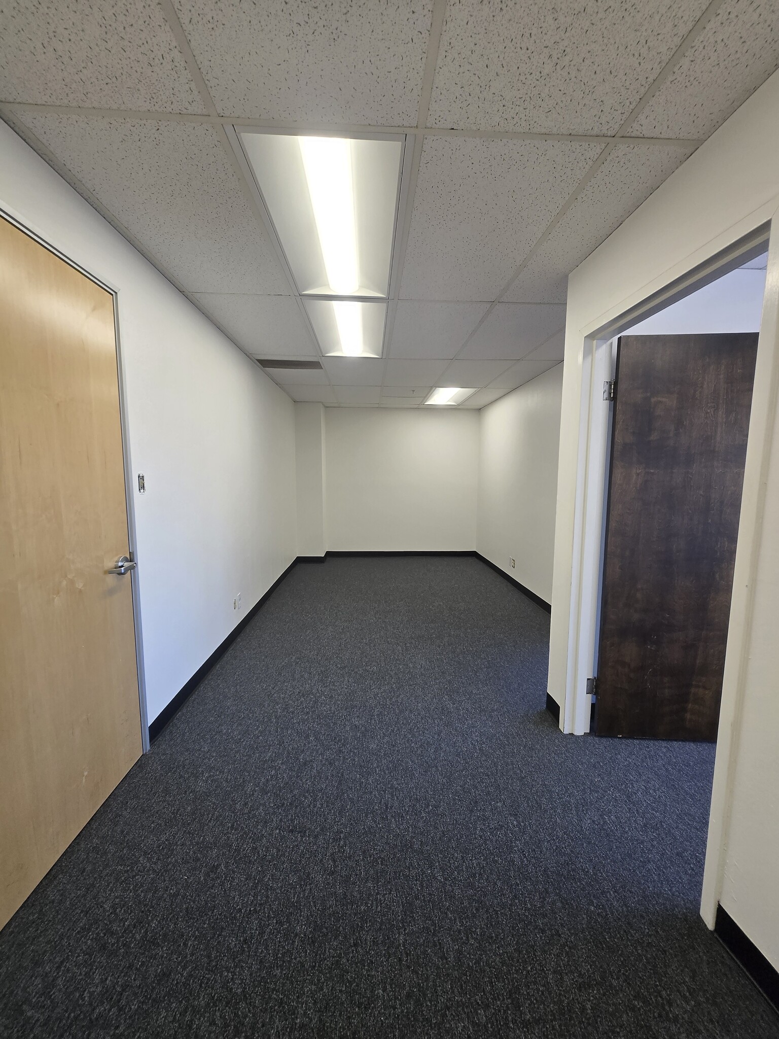 14895 E 14th St, San Leandro, CA à louer Photo intérieure– Image 1 sur 7