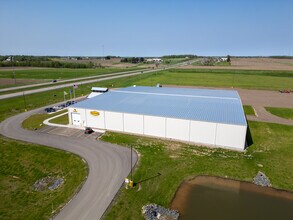 7602 345th st, Stanley, WI à vendre Photo de l’immeuble– Image 2 sur 20