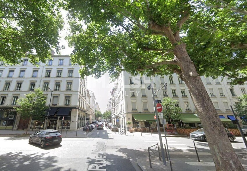 Local commercial dans Lyon à louer - Photo de l’immeuble – Image 3 sur 8