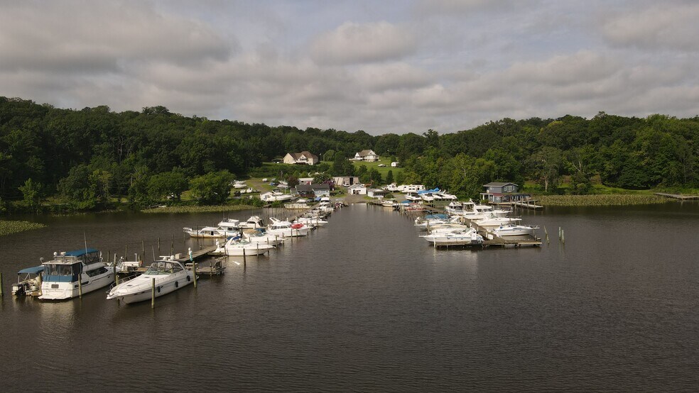 121 Willow Landing Rd, Stafford, VA à vendre - Photo de l’immeuble – Image 2 sur 33