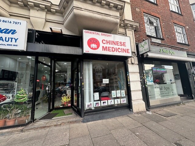 160B Finchley Rd, Londres à louer Photo de l’immeuble– Image 1 sur 3