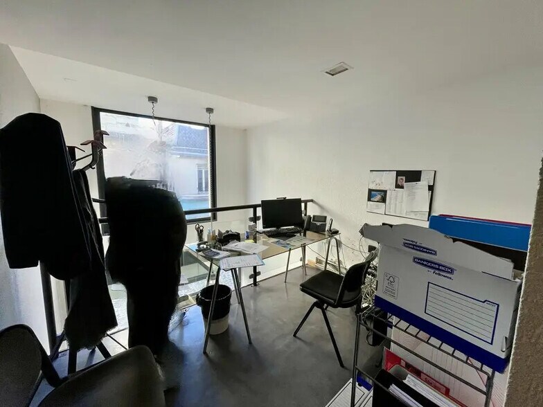 Local commercial dans Reims à louer - Photo de l’immeuble – Image 3 sur 7