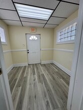 1804 Oak Tree Rd, Edison, NJ à louer Photo de l’immeuble– Image 2 sur 5