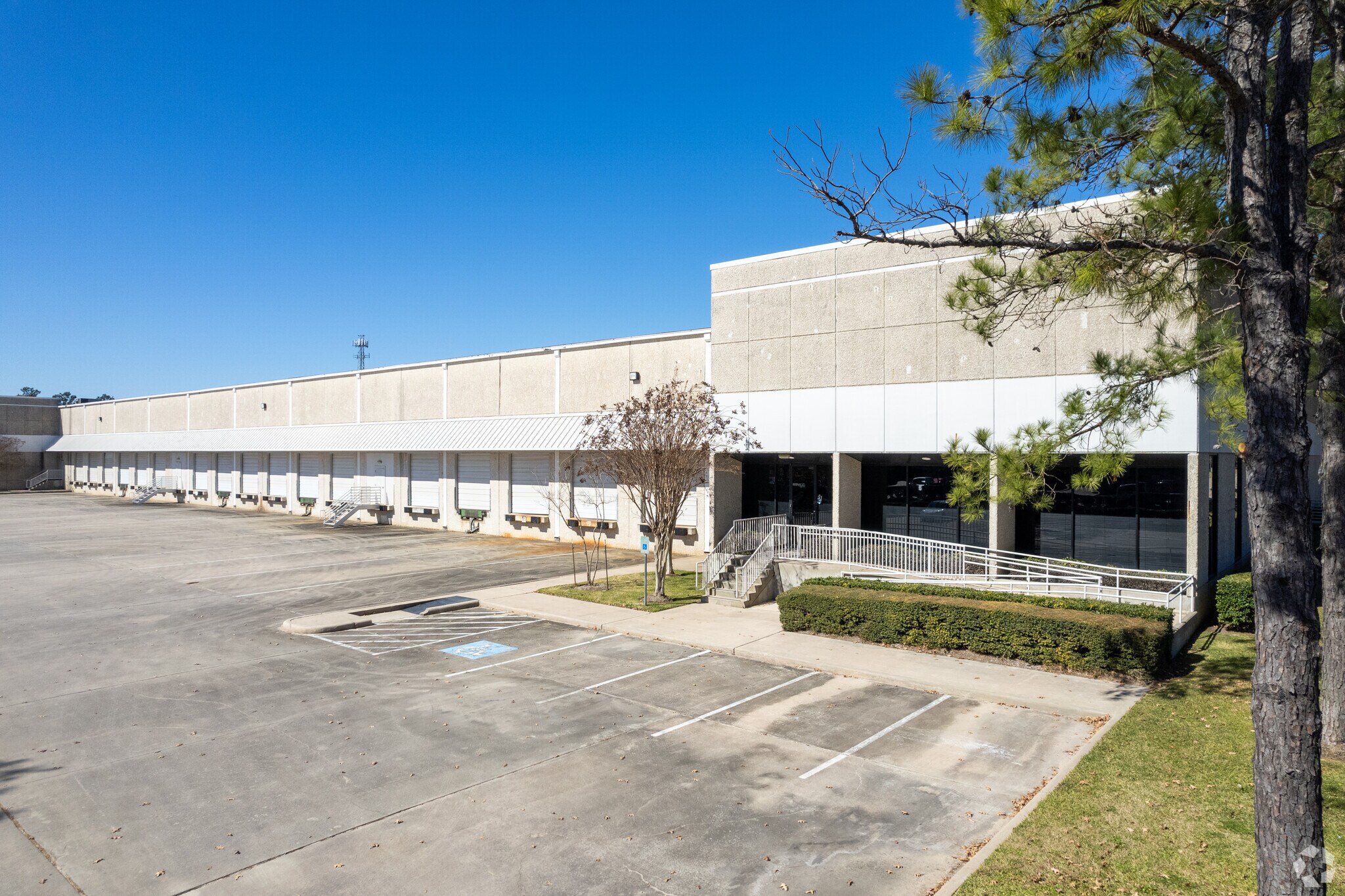 3800 Brittmoore Rd, Houston, TX à louer Photo de l’immeuble– Image 1 sur 27