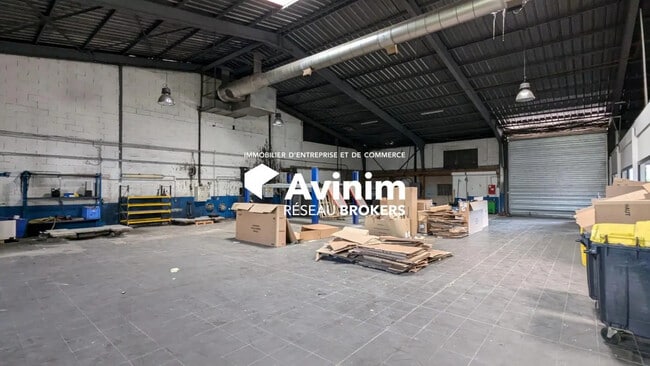 Plus de détails pour Local commercial à louer